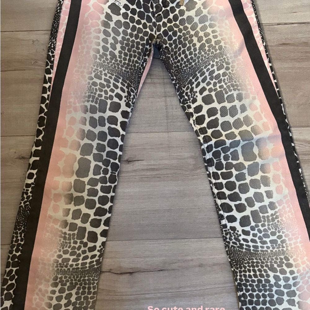 Stylish Pink and Black Women's Jeans